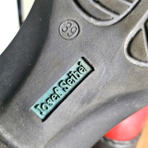 5/$25 Josef Seibel W39 leather loafers burgundy velcro straps - Picture 7 of 8